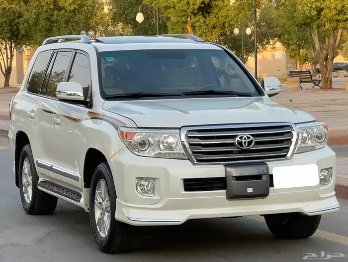 تويوتا لاندكروزر 2015 GXR فل سعودي 1