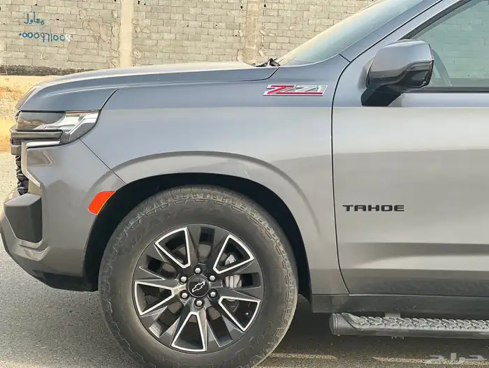 للبيع شيفرولية تاهو فئة z71 اعلى فئة بحالة الوكالة 8