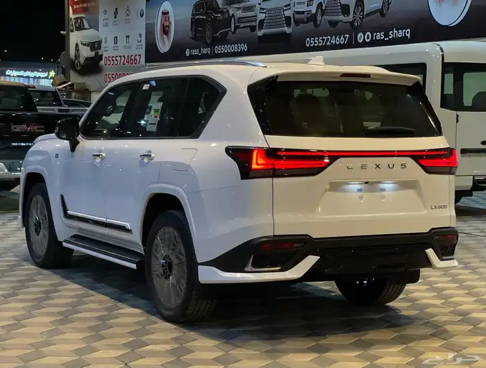 لكزس اف سبورت الساير 2025 5