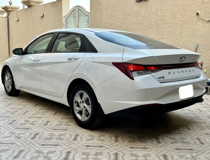 هيونداي النترا 2022 نظيف 1.6cc 3