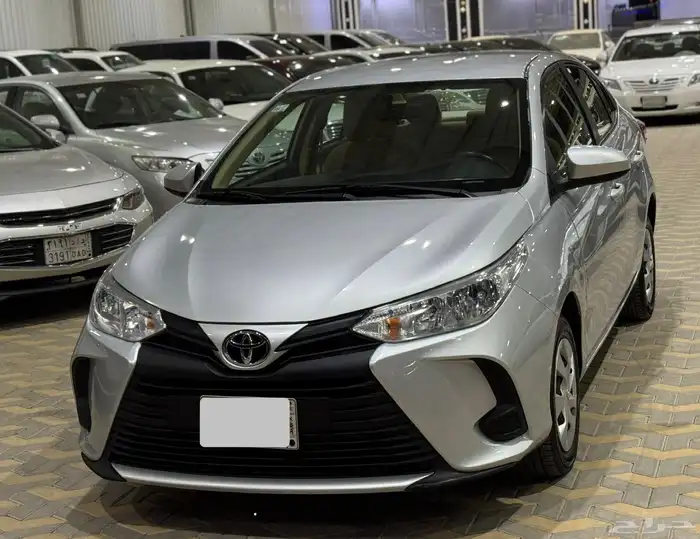 تويوتا يارس Y استاندر 2022 2