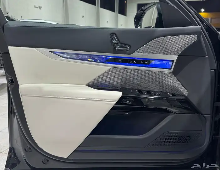 BMW 735i 2026 black ضمان وصيانة M kit بطاقة فاتوره 17