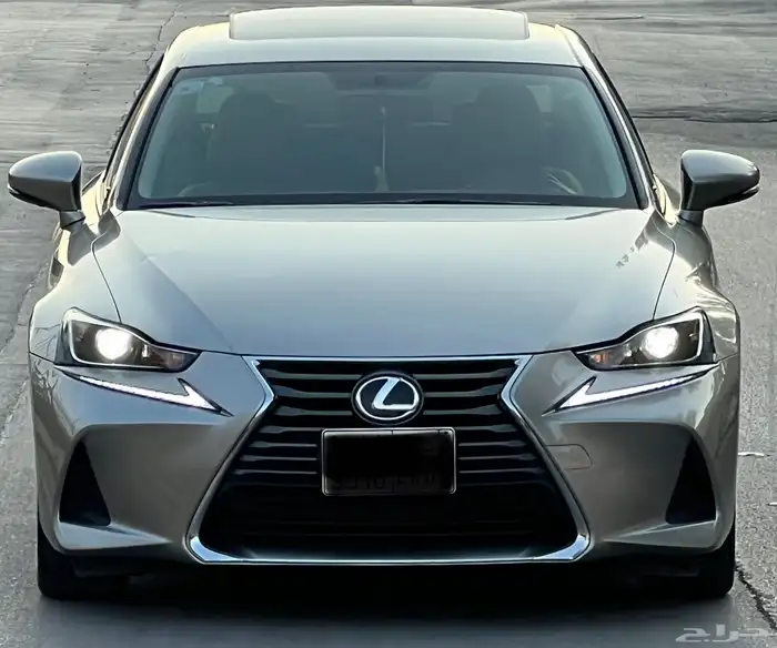 لكزس lS 300 2020 سعودي 10
