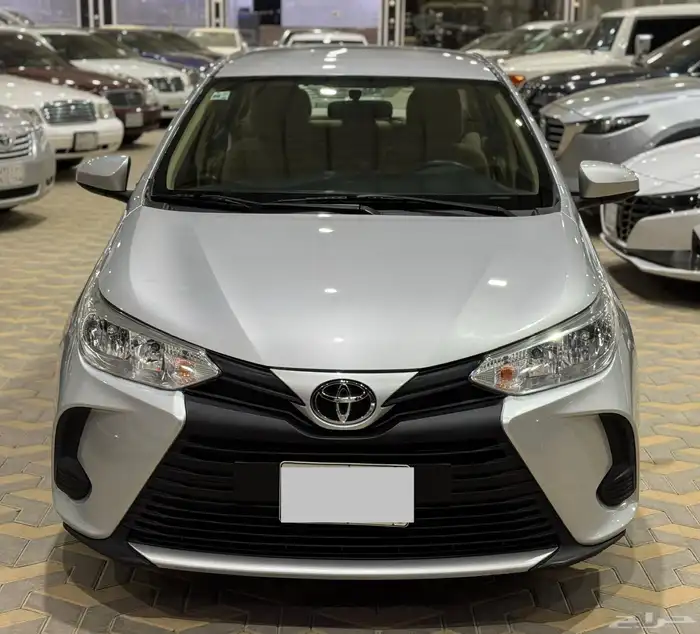 تويوتا يارس Y استاندر 2022 0