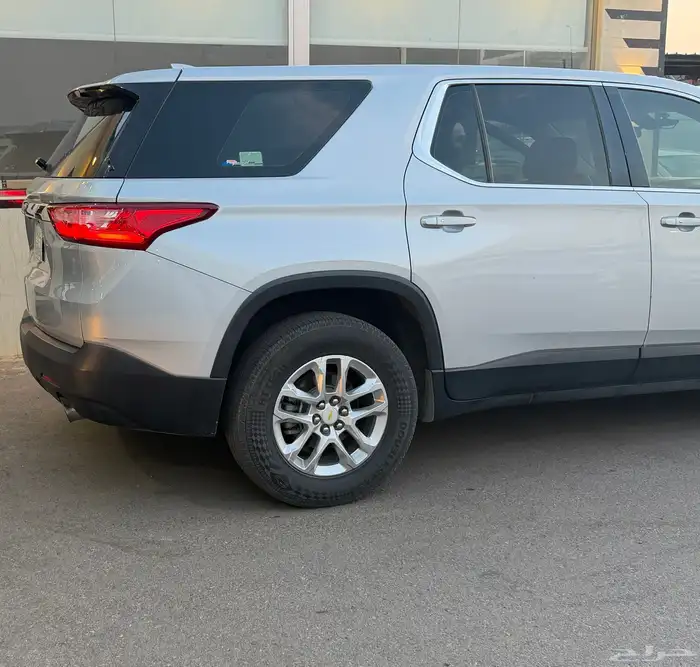 شيفروليه ترافيرس 5