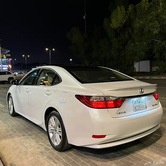 لكزس 2014 ES350 - CC مالك اول بحالة الوكالة . 8
