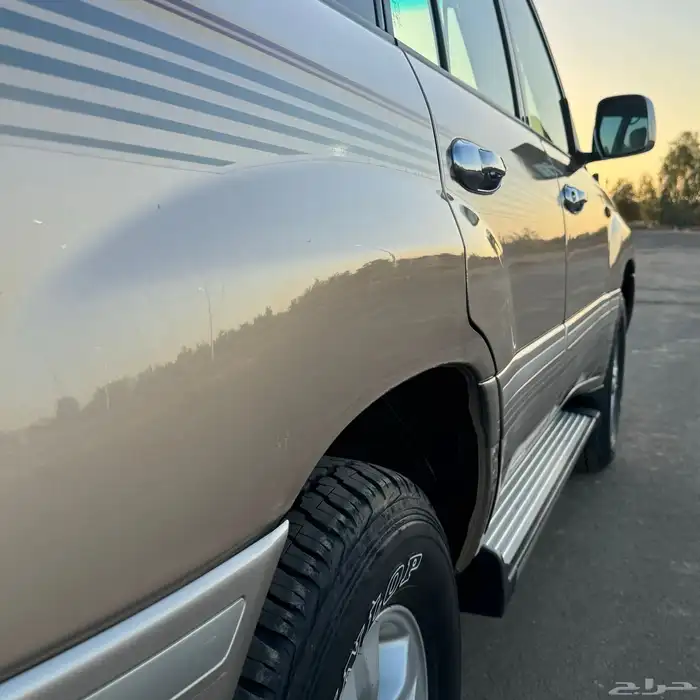 لاندكروزر 2006 ( قير عادي - اسبير علاق ) 15