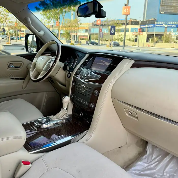 نيسان انفنتي QX80 2016 9
