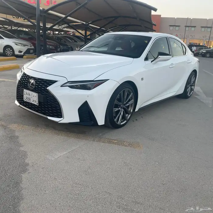 لكزس is 300 F Sport 2021 ماشيه 20 الف فقط 13