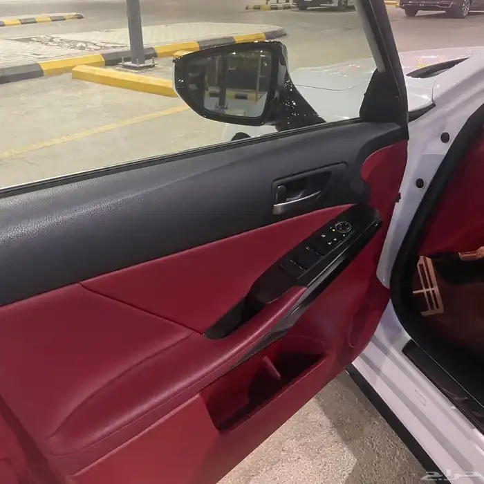 لكزس is 300 F Sport 2021 ماشيه 20 الف فقط 19