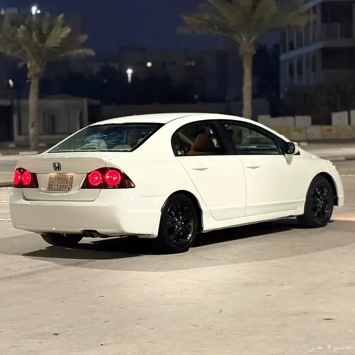 هوندا سيفيك 2007 قير أوتوماتيك ولوحه مميزه 6