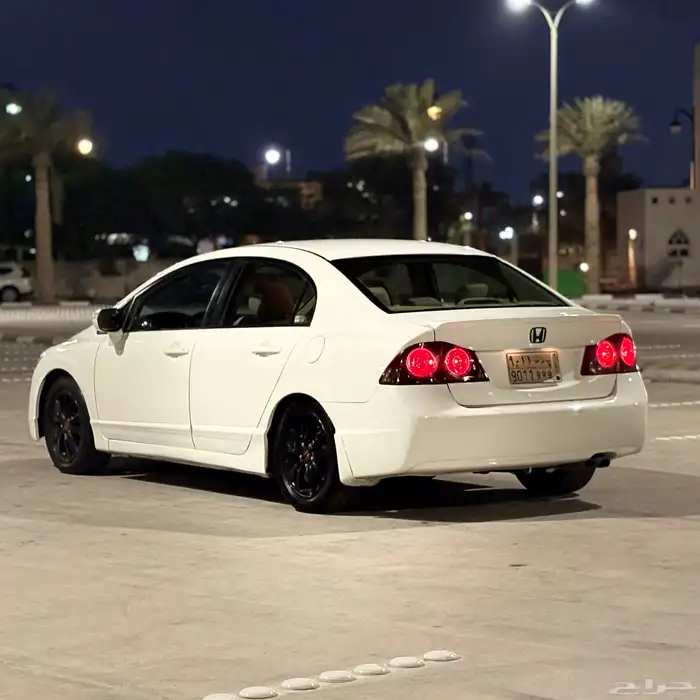 هوندا سيفيك 2007 قير أوتوماتيك ولوحه مميزه 5