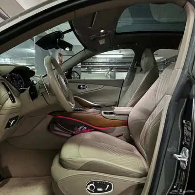 أوستن مارتن DBX 2021 وارد الوكيل إصدار خاص ممشى قليل index