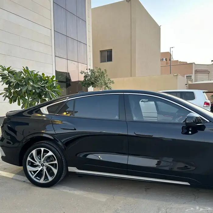 فورد تورس فل كاامل تيتانيوم 2023 ممشى قليل 9