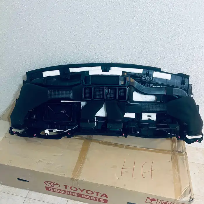 قشرة طبلون كورلا 2018 اصلية وكالة جديدة 4