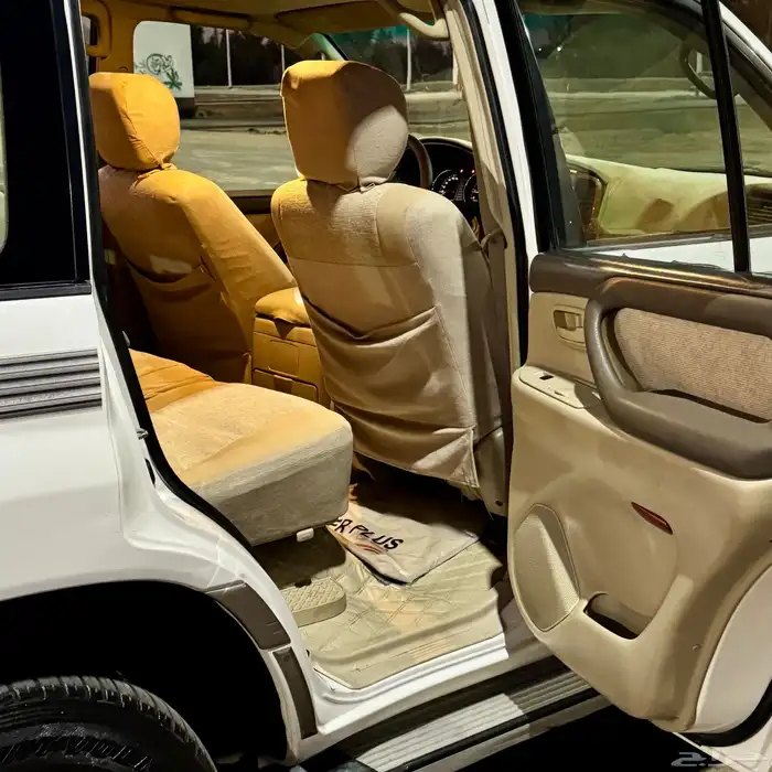 لاندكروزر 2004 عداد قليل ( قير عادي ) 18