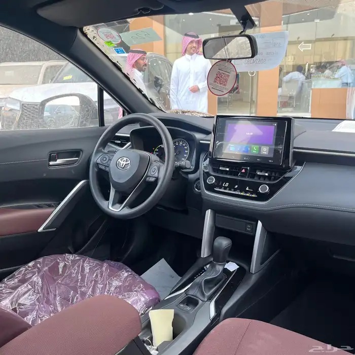 كرولا كروس هايبرد LE 2025 3