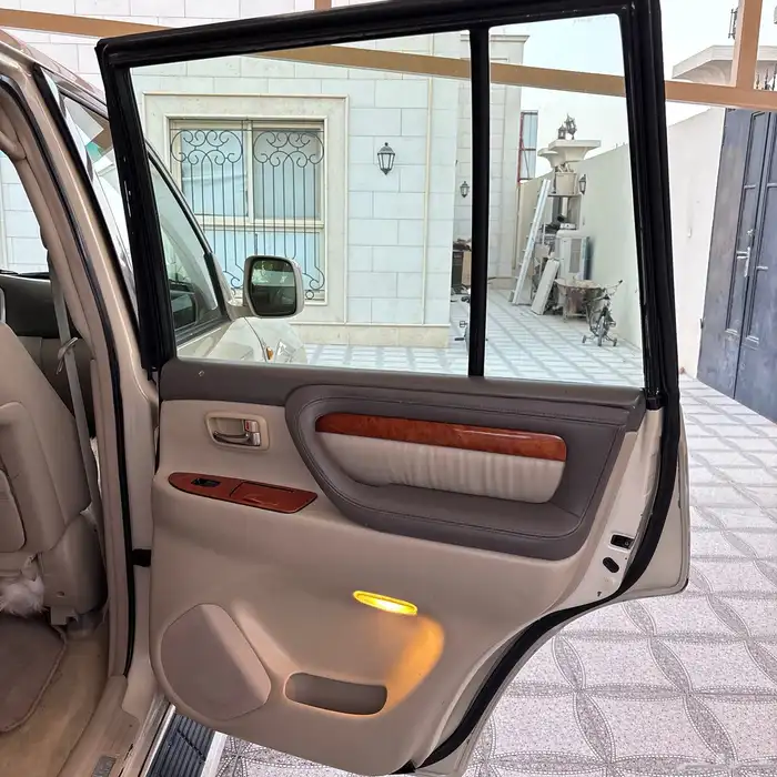 لكزس lx470 2005 29