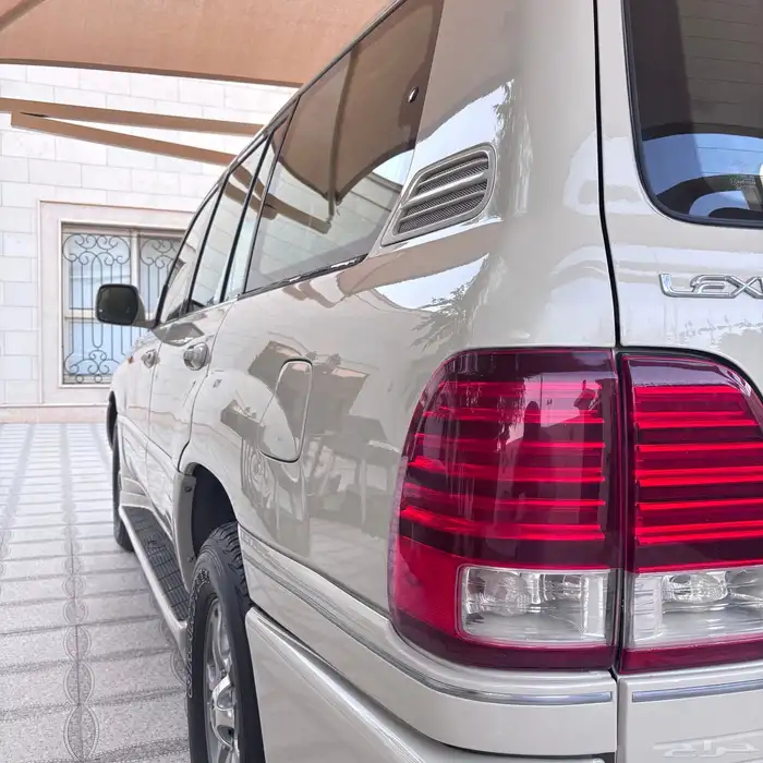 لكزس lx470 2005 9