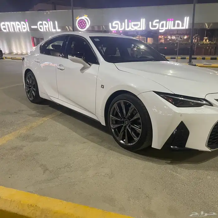 لكزس is 300 F Sport 2021 ماشيه 20 الف فقط 23