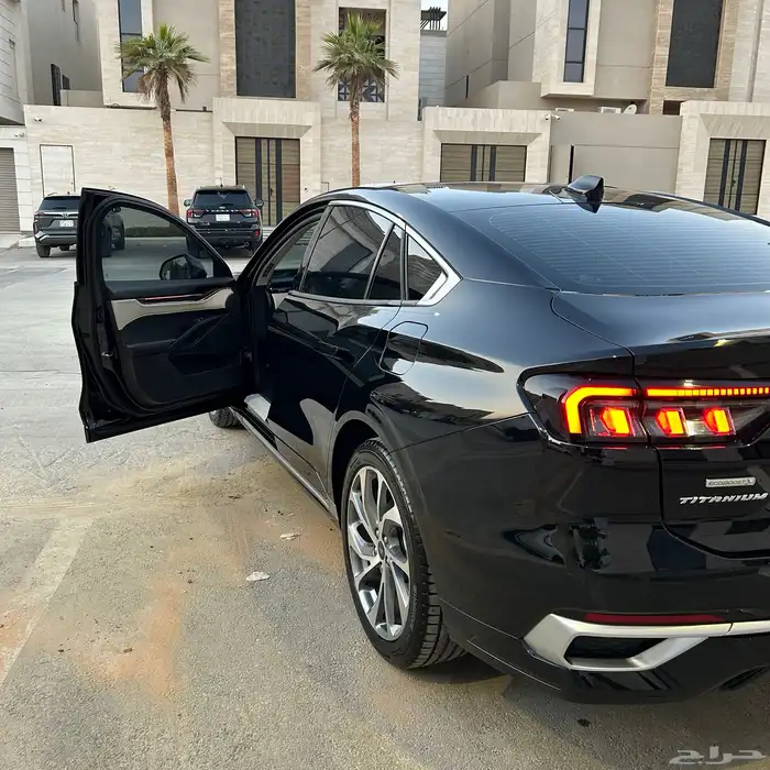 فورد تورس فل كاامل تيتانيوم 2023 ممشى قليل 5