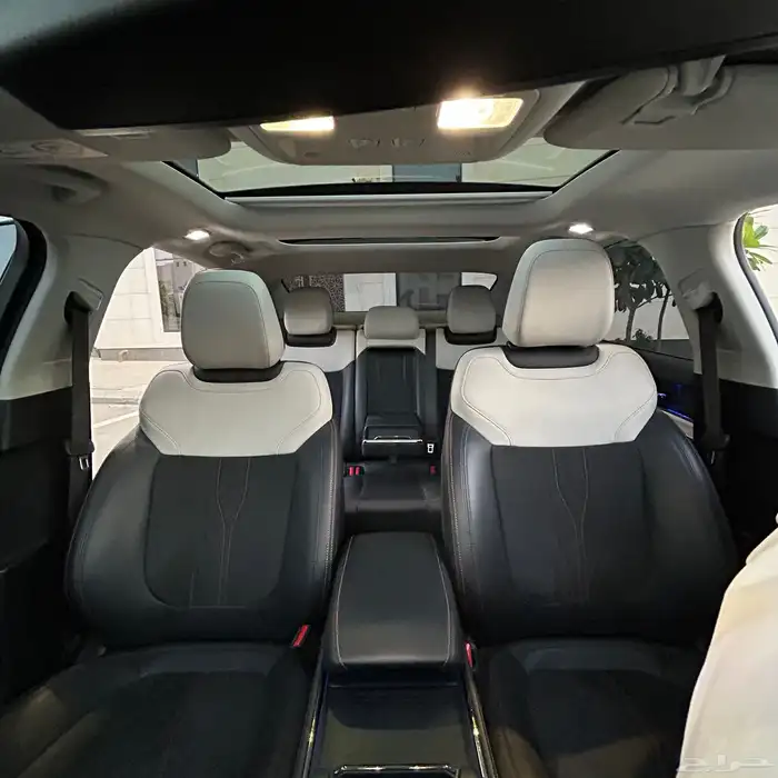 فورد تورس فل كاامل تيتانيوم 2023 ممشى قليل 10