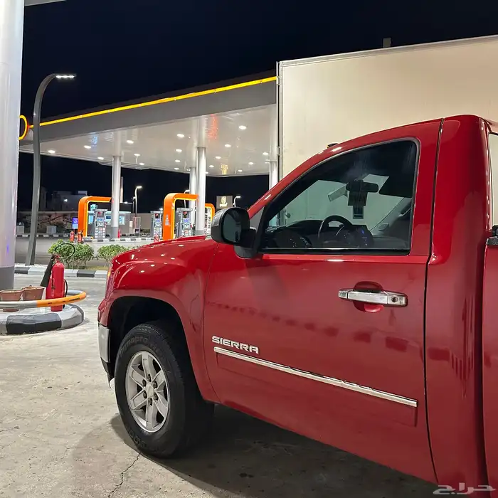 سييرا 13 احمر فل كامل دبل z71 5