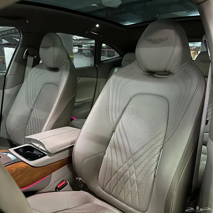 أوستن مارتن DBX 2021 وارد الوكيل إصدار خاص ممشى قليل 16