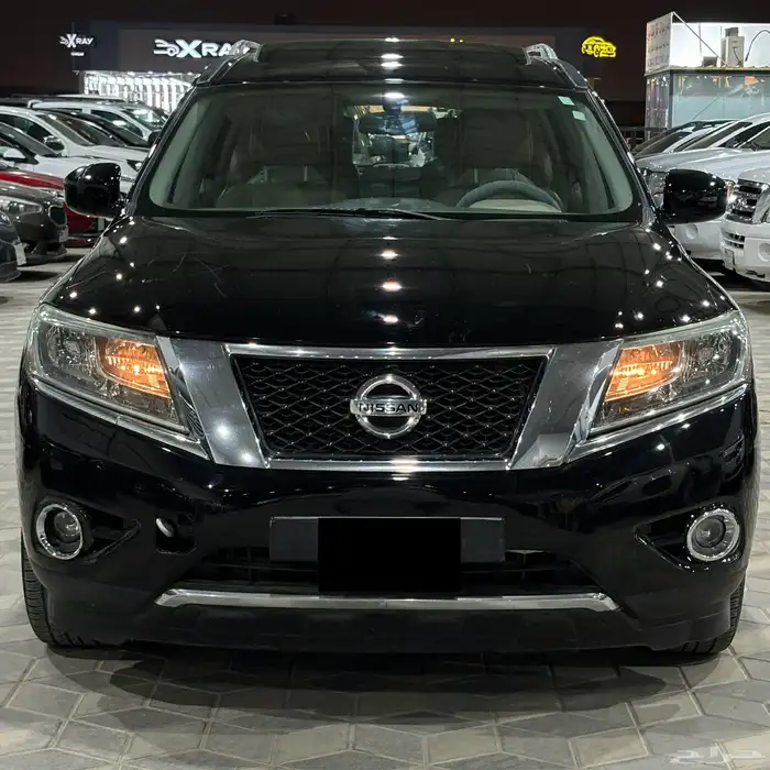 نيسان بافندر 2014 فل كامل فتحه سقف SV عائلي ثلاث صفوف 1