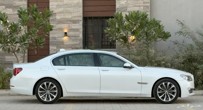 بي أم دبليو 2015 فئة 730 فل كامل موتر شرط الفحص بدي ومحركات 11