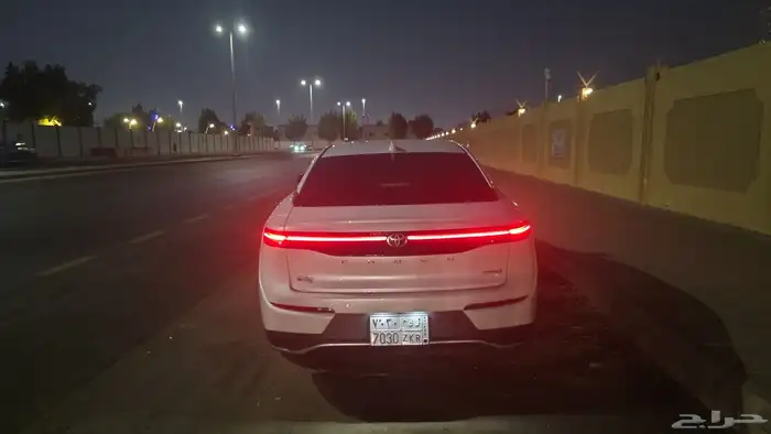 كراون 2023 ابيض لولوي تويوتا موديل 2023 2