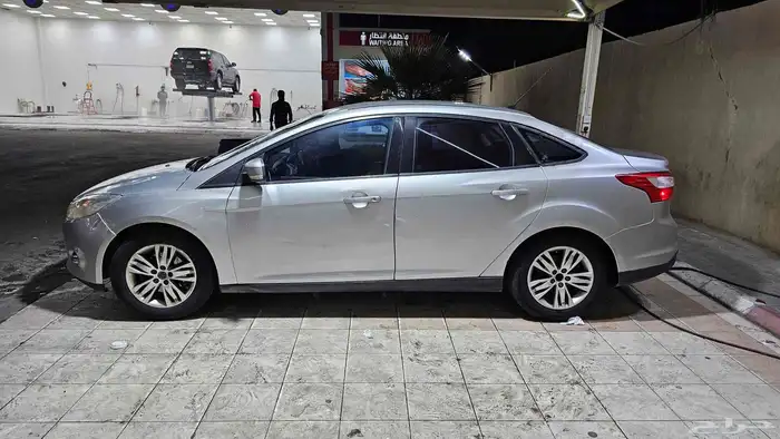 للبيع فورد فوكس نظيف 2012 للبيع 4