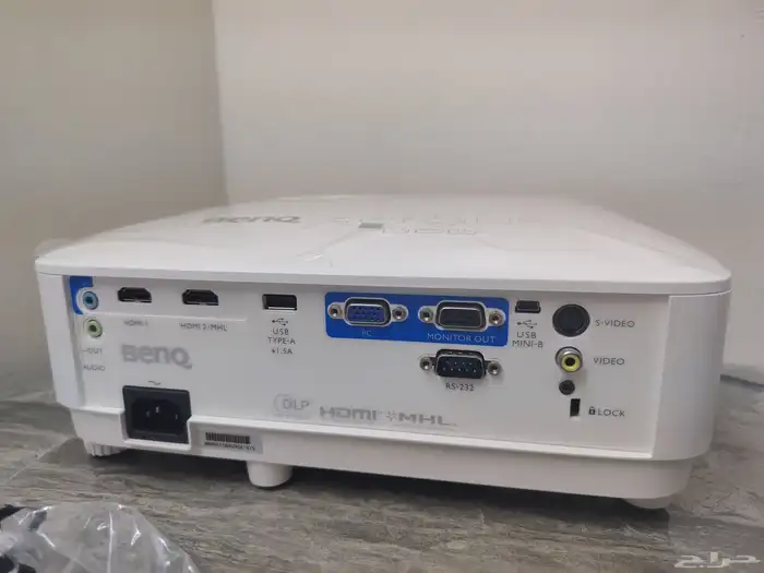 بروجكتور بينكيو benq MX611 4