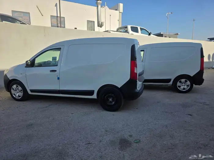 رينو دوكر فان 2022 حبتين نضيف بنزين 15