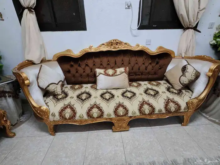 كنب مستعمل وطني 9 قطع بحالة جيدة جدا للبيع 2