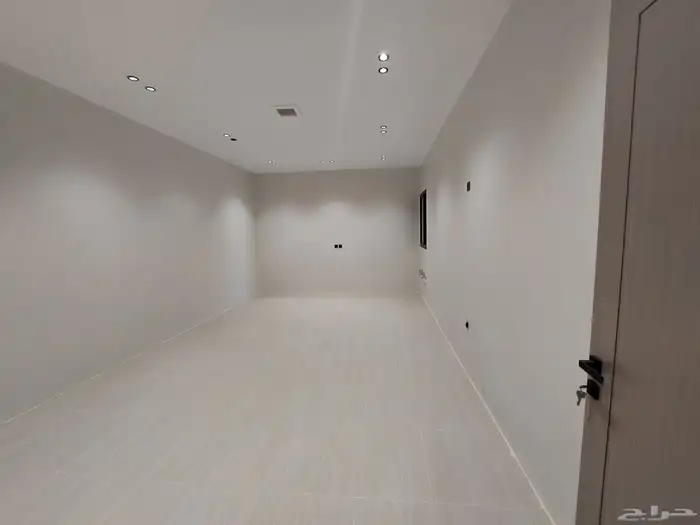 للبيع فيلا دبلكس منفصل مخطط 71جديد مساحة 280م 9