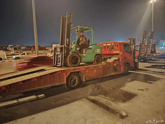 تأجير رافعات شوكيه وكرينات سيزر لفت بوكلين صغير مان لفت 5