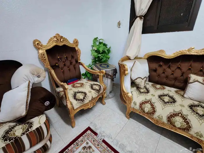 كنب مستعمل وطني 9 قطع بحالة جيدة جدا للبيع 4