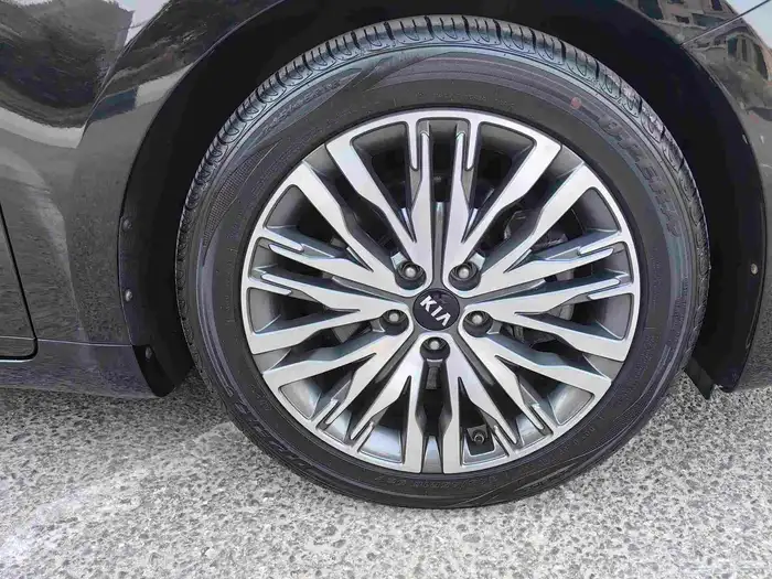 كيا K7 (كادينزا) بنزين فل اوبشن موديل 2020 م وارد كوريا 9