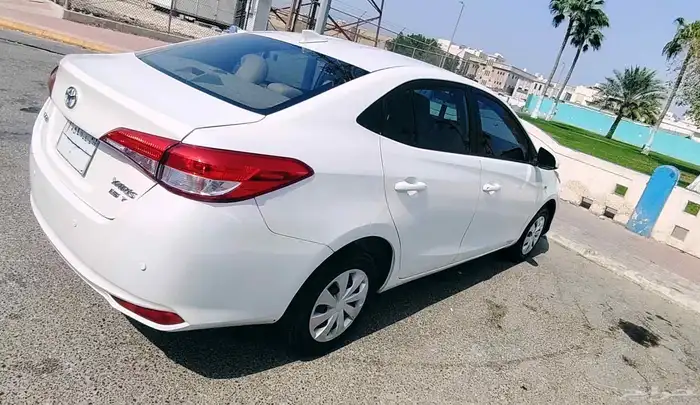 تويوتا يارس 2019 1