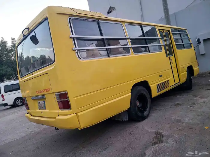 باصات كوستر 25 راكب بنزين نظيفه العدد 6 باصات 9
