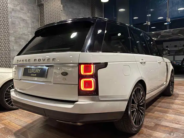 RANGE ROVER 2018 V8 SUPERCHARGED 6
