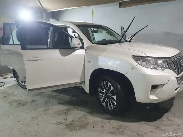 تويوتا برادو 2023 ماشي 33 الف فقط وارد الساير فتحة جلد بنزين 36