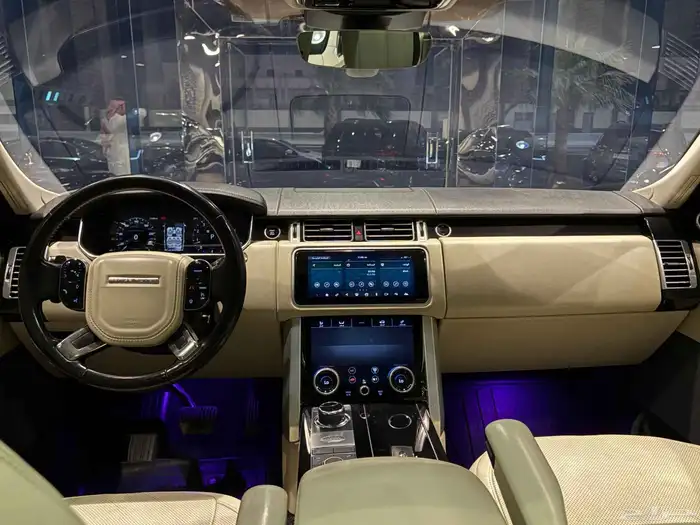 RANGE ROVER 2018 V8 SUPERCHARGED 8
