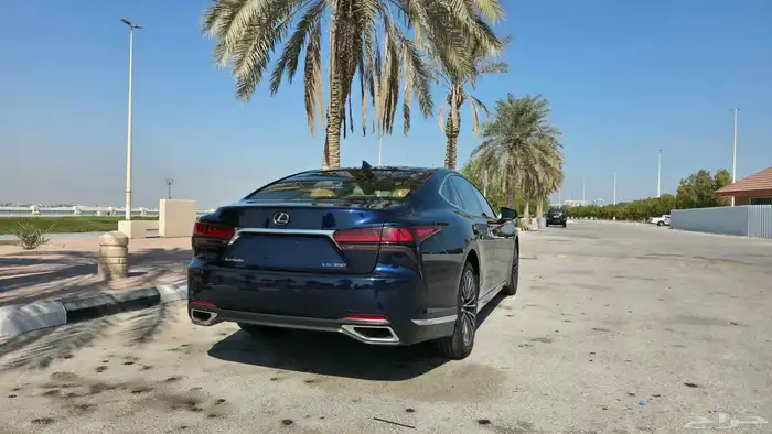 لكزس LS 350 موديل 2025 شبه جديدة ما مشت إلا 2000 كم فقط 8