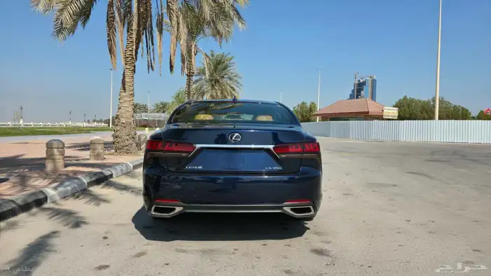 لكزس LS 350 موديل 2025 شبه جديدة ما مشت إلا 2000 كم فقط 9