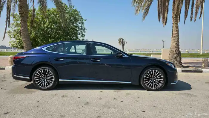 لكزس LS 350 موديل 2025 شبه جديدة ما مشت إلا 2000 كم فقط 6