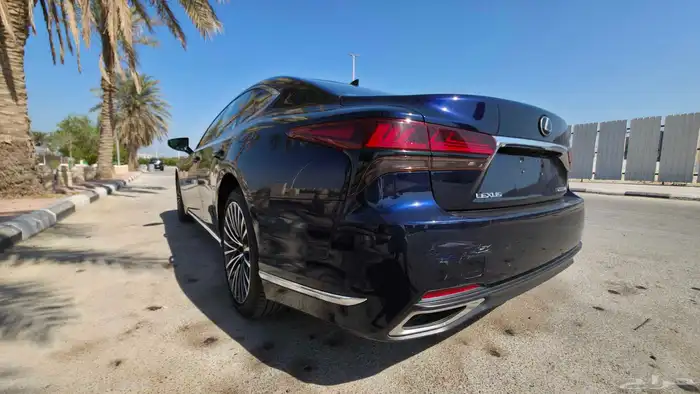 لكزس LS 350 موديل 2025 شبه جديدة ما مشت إلا 2000 كم فقط 17