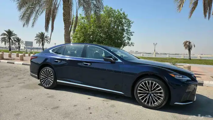 لكزس LS 350 موديل 2025 شبه جديدة ما مشت إلا 2000 كم فقط 5