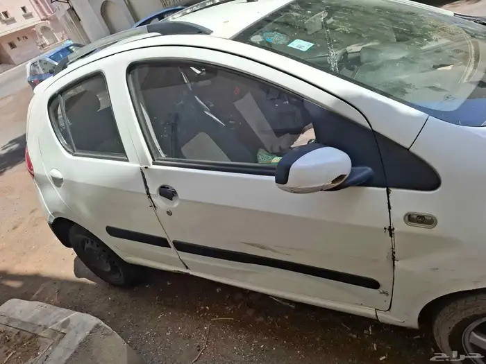 جيلي باندا هاتشباك موديل 2013 5